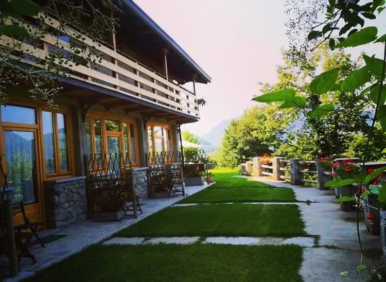 Agriturismo La Selvaggia مانديلو ديل لاريو